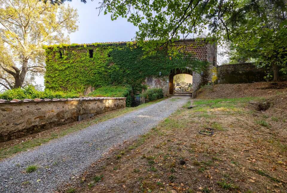 A 16th-Century Masterpiece in the Heart of Tuscany - Colle Di Compito, Italy