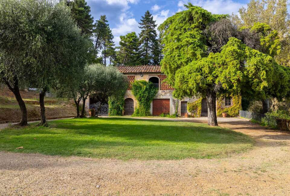 A 16th-Century Masterpiece in the Heart of Tuscany - Colle Di Compito, Italy