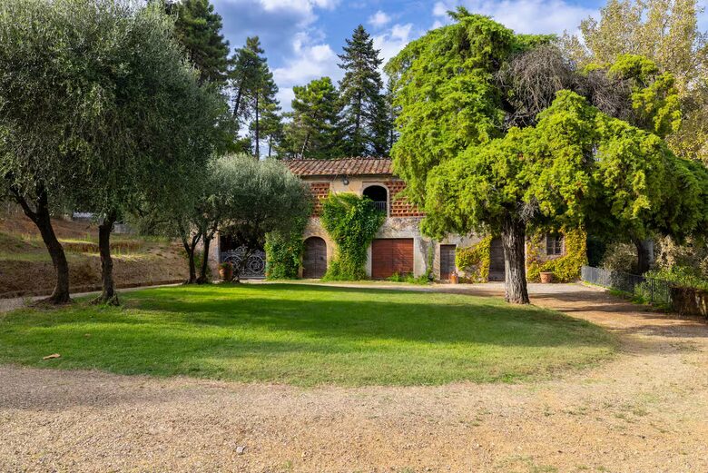 A 16th-Century Masterpiece in the Heart of Tuscany - Colle Di Compito, Italy
