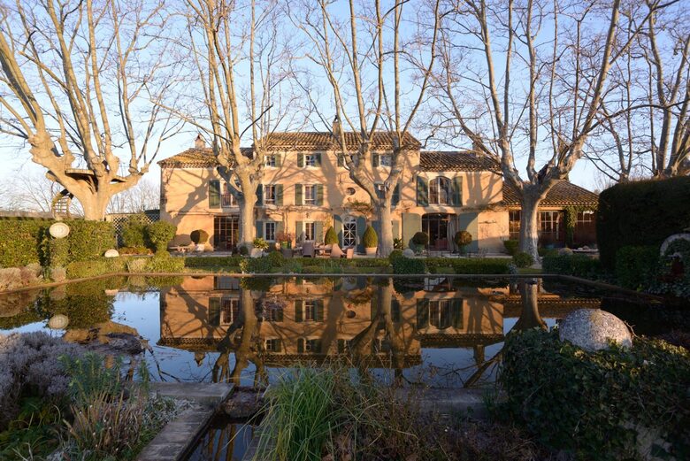 Les Confines: An Enchanting Provençal Estate of Timeless Elegance (R) - Noves, France