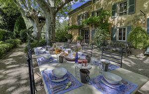 Les Confines: An Enchanting Provençal Estate of Timeless Elegance (R)