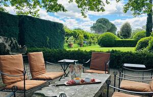 Les Confines: An Enchanting Provençal Estate of Timeless Elegance (R)