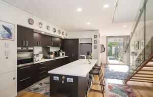 Augusta River & Ocean View Retreat with Lush Courtyards - Augusta, Australia