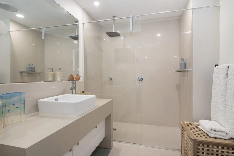 Augusta River & Ocean View Retreat with Lush Courtyards - Augusta, Australia