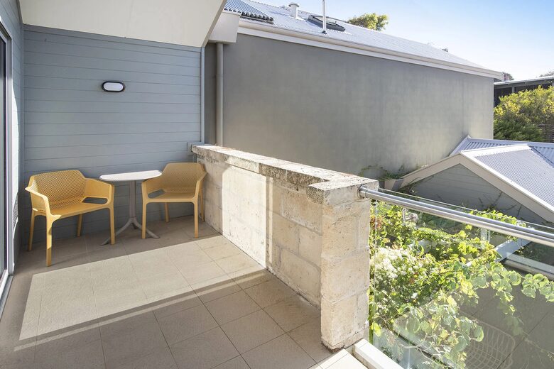 Augusta River & Ocean View Retreat with Lush Courtyards - Augusta, Australia