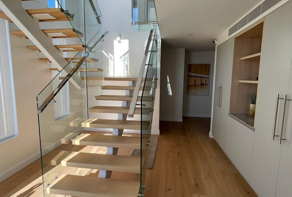 Skyline to Seascape | Bilinga Beachfront Penthouse - Gold Coast, Australia