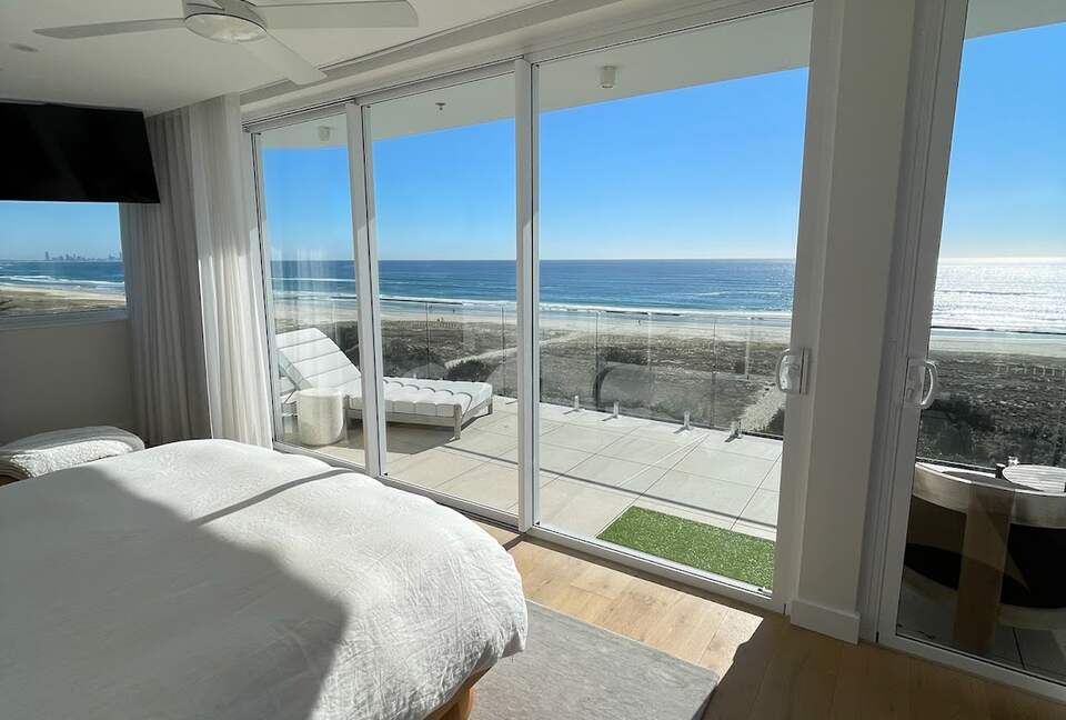 Skyline to Seascape | Bilinga Beachfront Penthouse - Gold Coast, Australia