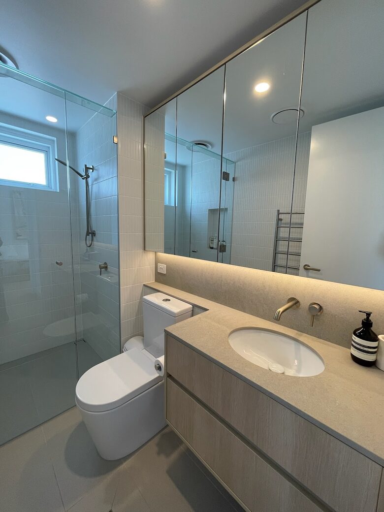 Skyline to Seascape | Bilinga Beachfront Penthouse - Gold Coast, Australia