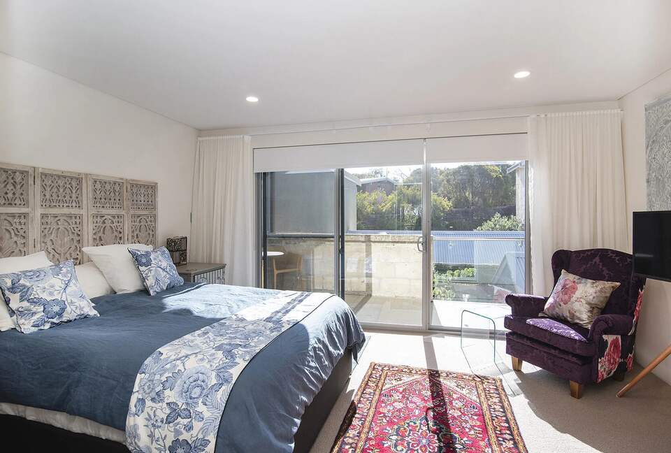 Augusta River & Ocean View Retreat with Lush Courtyards - Augusta, Australia