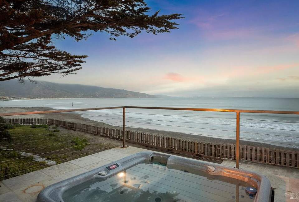 Beachfront Magical Paradise - Bolinas, California
