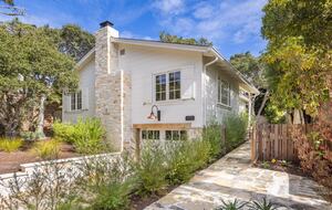 Sophisticated Getaway in Carmel-by-the-Sea - Carmel, California