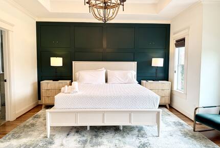 Private Heights Retreat with Backyard Oasis - Houston, Texas