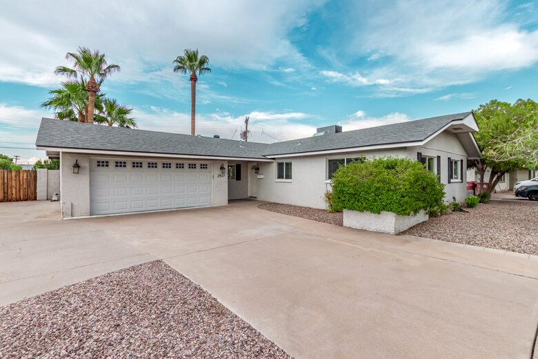 Make this your next home away from home in sunny Arizona