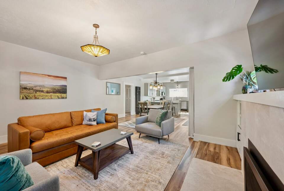 Wine Country Retreat Across from Spring Lake - Santa Rosa, California