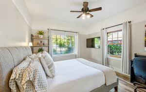 Wine Country Retreat Across from Spring Lake - Santa Rosa, California