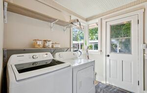 Wine Country Retreat Across from Spring Lake - Santa Rosa, California