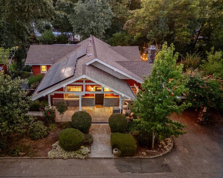 Wine Country Retreat Across from Spring Lake - Santa Rosa, California