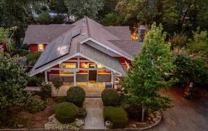 Wine Country Retreat Across from Spring Lake - Santa Rosa, California