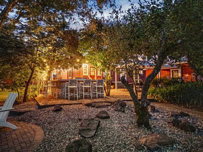 Wine Country Retreat Across from Spring Lake - Santa Rosa, California