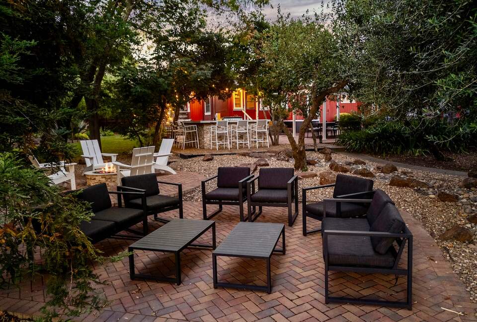 Wine Country Retreat Across from Spring Lake - Santa Rosa, California