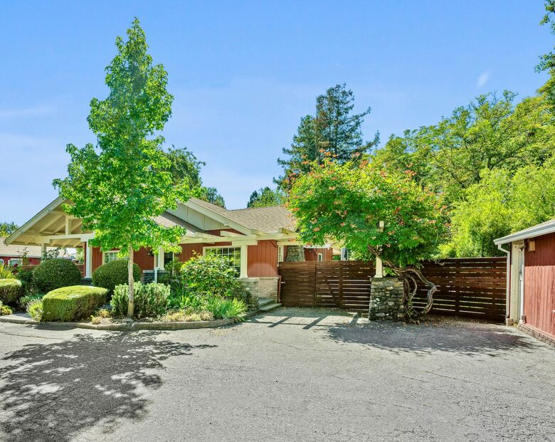 Wine Country Retreat Across from Spring Lake - Santa Rosa, California