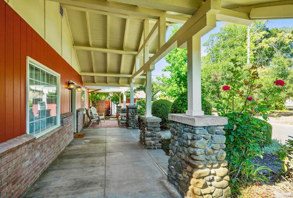 Wine Country Retreat Across from Spring Lake - Santa Rosa, California