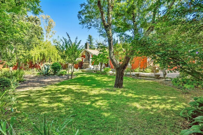 Wine Country Retreat Across from Spring Lake - Santa Rosa, California