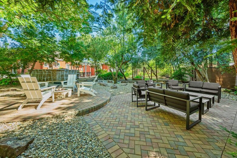 Wine Country Retreat Across from Spring Lake - Santa Rosa, California