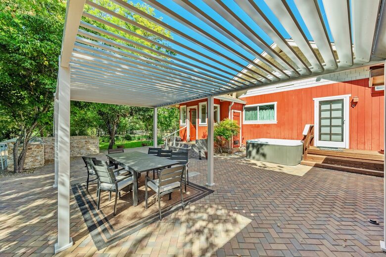 Wine Country Retreat Across from Spring Lake - Santa Rosa, California