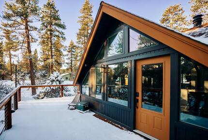 Big Bear Forest Retreat with Wraparound Deck - Big Bear Lake, California