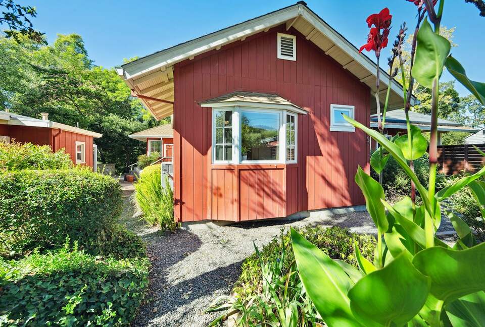 Wine Country Retreat Across from Spring Lake - Santa Rosa, California