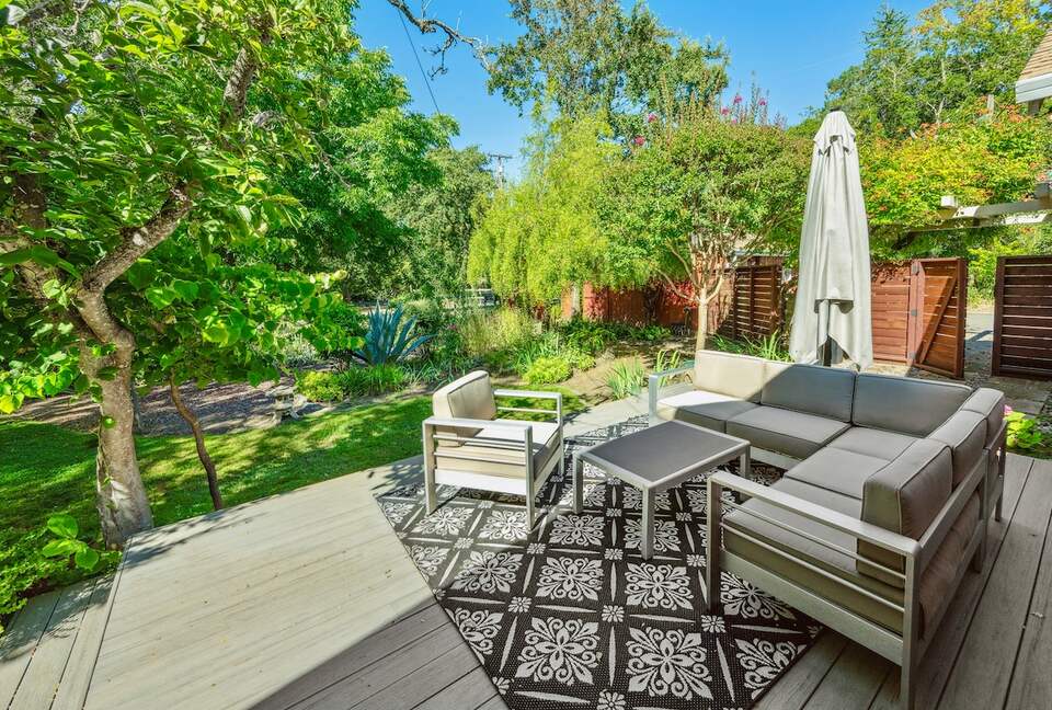 Wine Country Retreat Across from Spring Lake - Santa Rosa, California