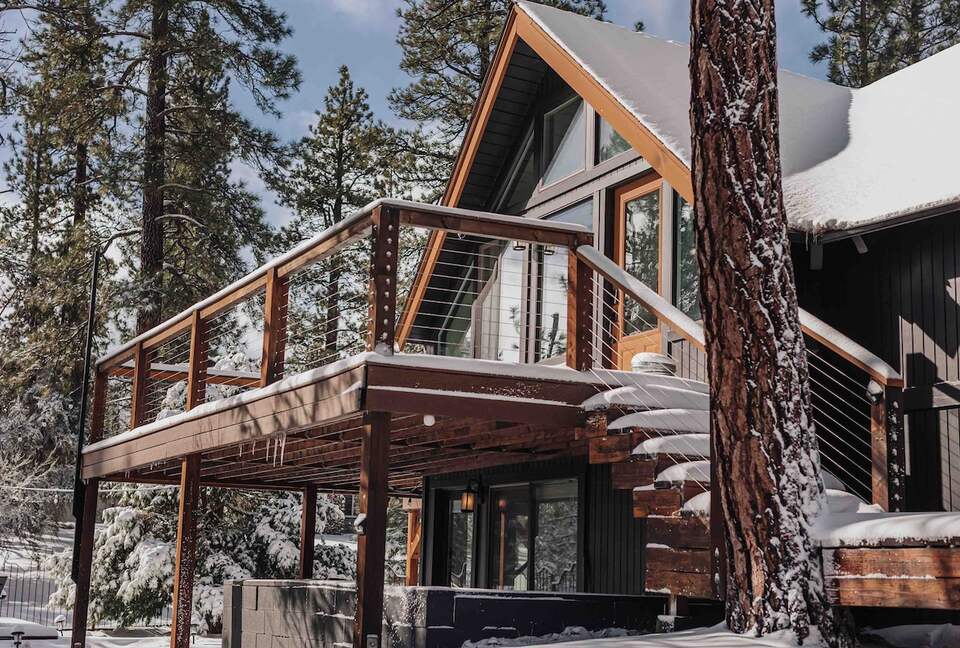 Big Bear Forest Retreat with Wraparound Deck - Big Bear Lake, California