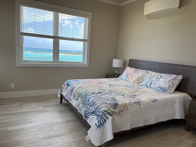 Green Turtle Cay Luxury Villa on Bita Bay - Green Turtle Cay, Bahamas