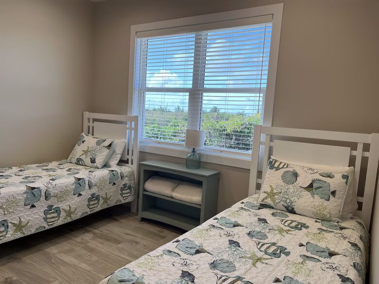 Green Turtle Cay Luxury Villa on Bita Bay - Green Turtle Cay, Bahamas