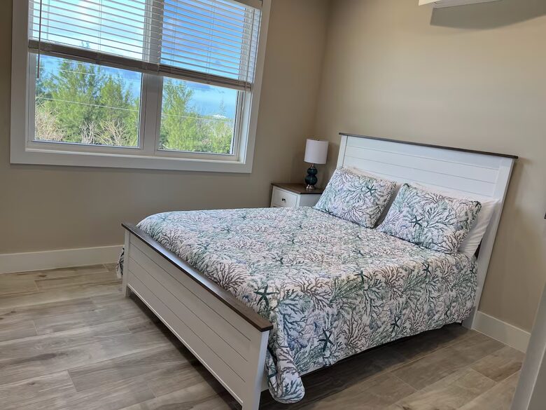 Green Turtle Cay Luxury Villa on Bita Bay - Green Turtle Cay, Bahamas