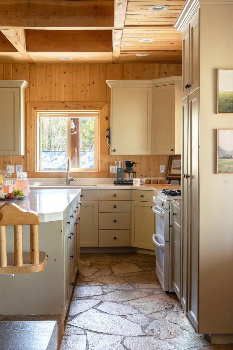 Remote Luxury Lodge Near Park City with Year-Round Adventure - Oakley, Utah
