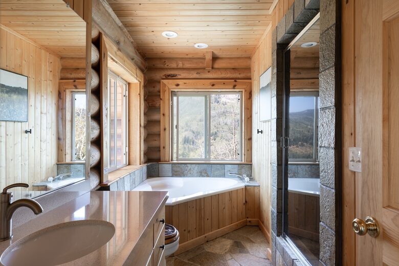 Remote Luxury Lodge Near Park City with Year-Round Adventure - Oakley, Utah