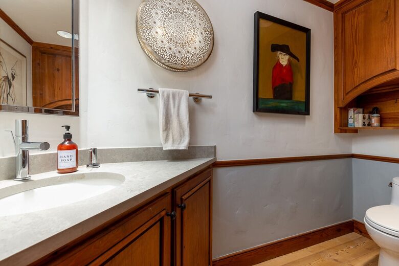 Downstairs half bath