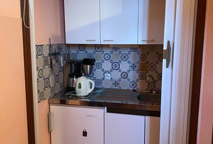 Peaceful Dordogne Estate Surrounded by Nature - Veyrines-de-Domme, France