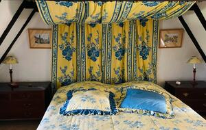 Peaceful Dordogne Estate Surrounded by Nature - Veyrines-de-Domme, France