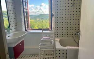 Peaceful Dordogne Estate Surrounded by Nature - Veyrines-de-Domme, France