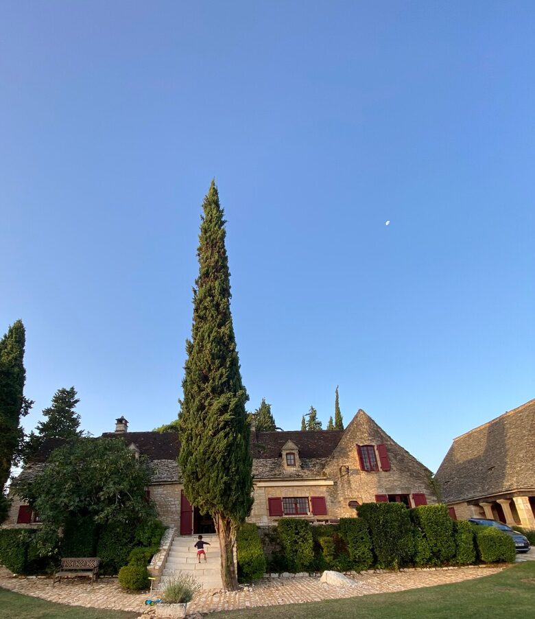 Peaceful Dordogne Estate Surrounded by Nature - Veyrines-de-Domme, France