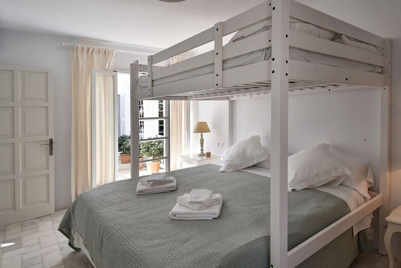 Seafront Elegance in Cala d’Or - Cala d'Or, Mallorca, Spain