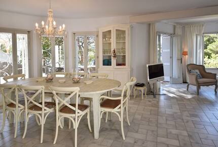 Seafront Elegance in Cala d’Or - Cala d'Or, Mallorca, Spain