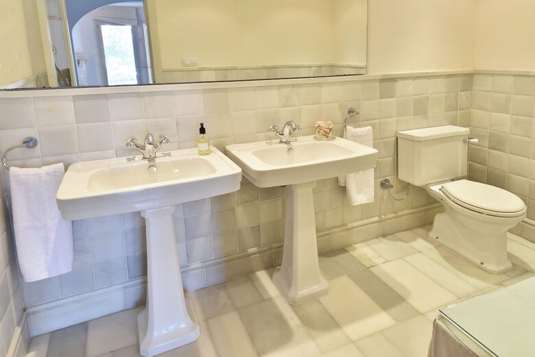 Seafront Elegance in Cala d’Or - Cala d'Or, Mallorca, Spain