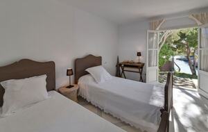 Seafront Elegance in Cala d’Or - Cala d'Or, Mallorca, Spain