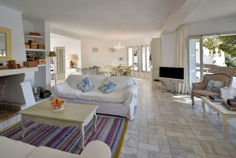 Seafront Elegance in Cala d’Or - Cala d'Or, Mallorca, Spain