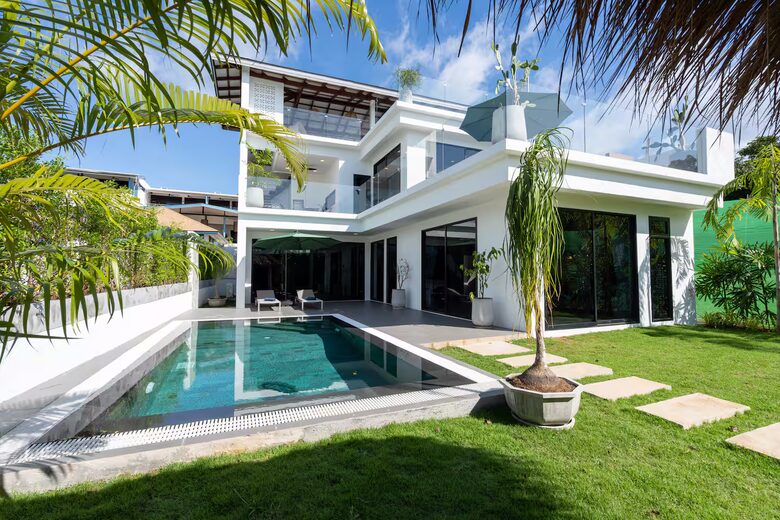 Tropical Seaview Retreat Close to Long Beach & Relax Bay - Koh Lanta, Thailand