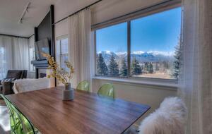 Lake Dillon Designer Retreat with Mountain Views - Dillon, Colorado